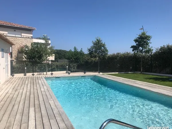 Appartement 2 pièces à l'année meublé - à l'année