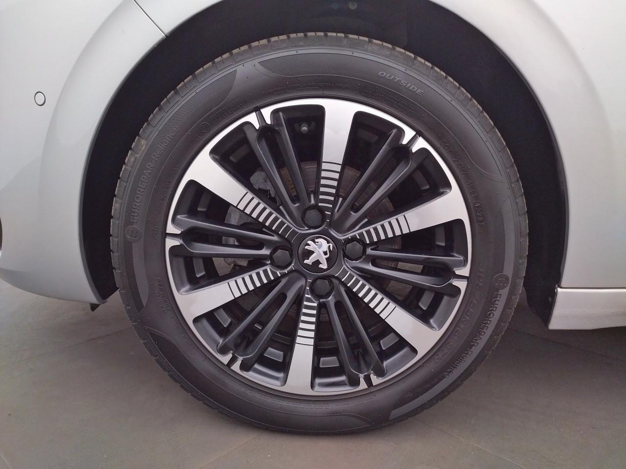 Peugeot 208 puretech 82ch s&s bvm5 tech edition — photo 16