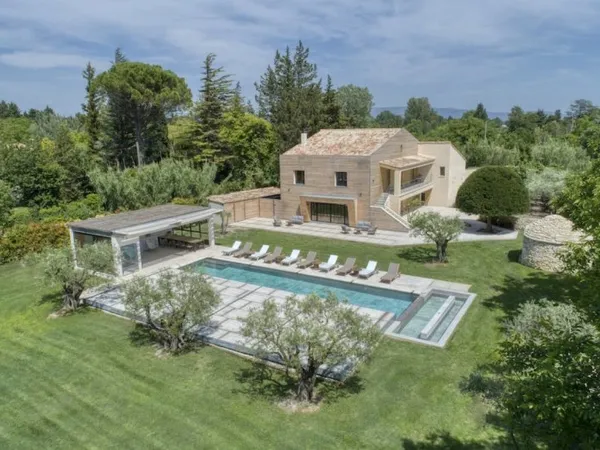 Villa avec piscine chauffée