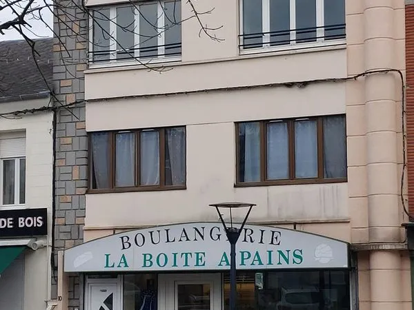 Bel immeuble locatif plein centre ville