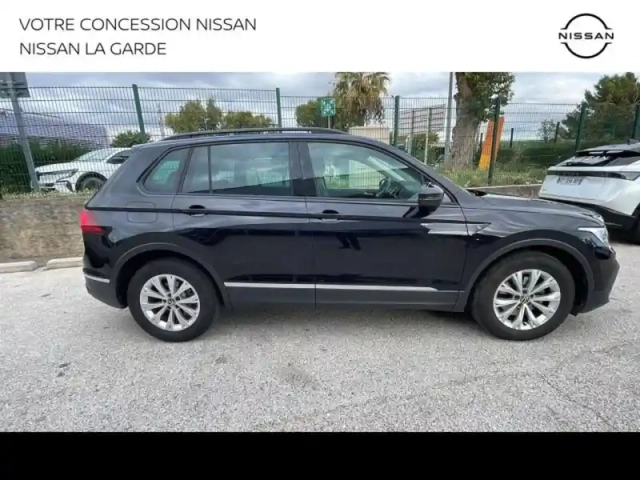 Volkswagen Tiguan 1.5 tsi 150ch life business dsg7 — photo 18
