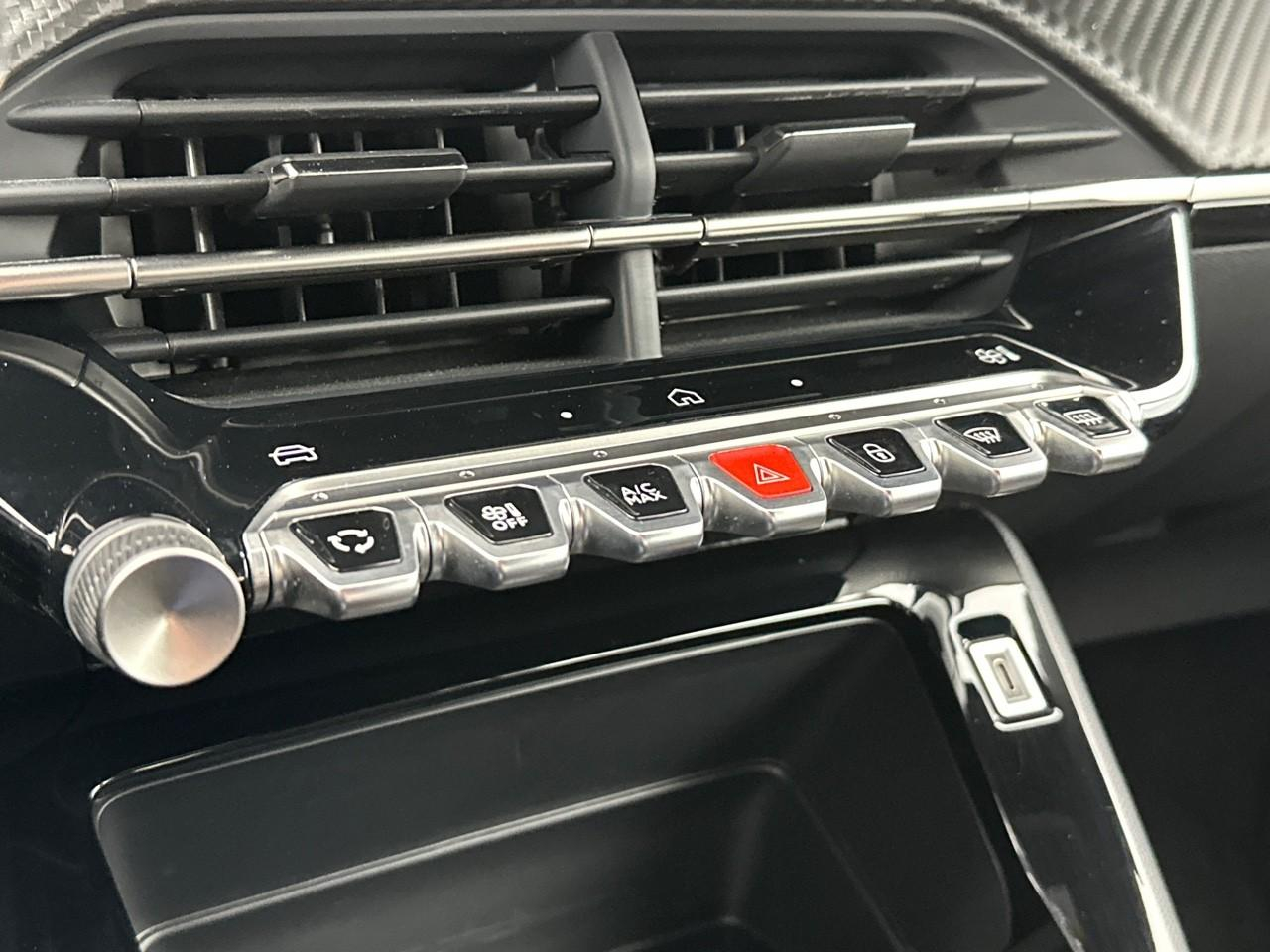 Peugeot 2008 100 s&s bvm6 style — photo 26