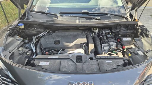 Peugeot 3008 1.6 THP 300 Hybrid4 EAT8 - Allure Pack – 2021 – 98045 km – Hybride rechargeable – Boîte Automatique — photo 45