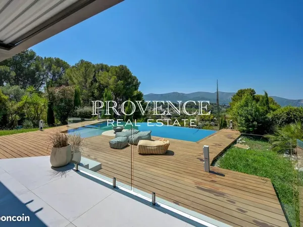 Villa 6 pièces 225 m²
