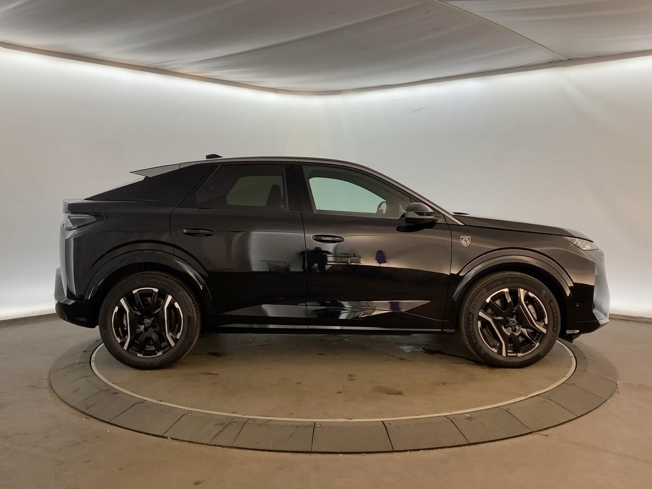 Peugeot 3008 electrique 210 ch 73 kwh gt — photo 4