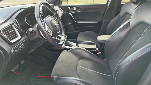 Kia ProCeed 1.4 T-GDi 140 DCT7 - GT Line Premium – 2019 – 112000 km – Essence – Boîte Automatique — photo 49