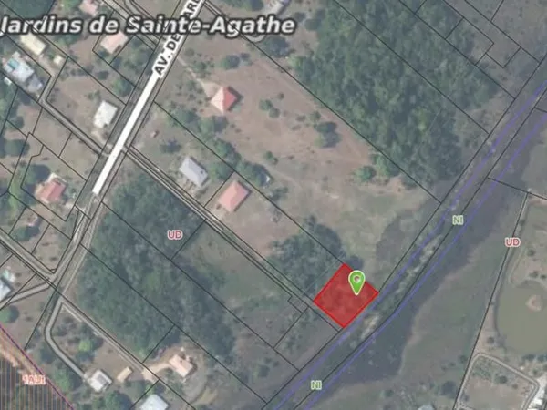Terrain constructible de 1 705 m² - Sainte-Agathe, Macouria