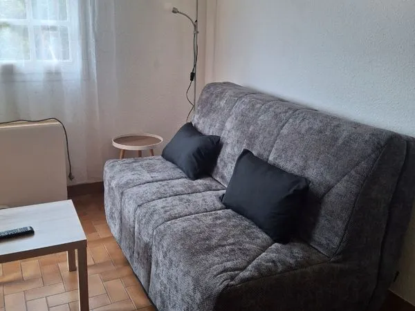 Studio à l'annee