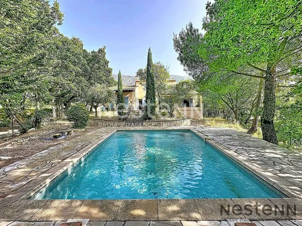 Villa 5 pièces 150 m²