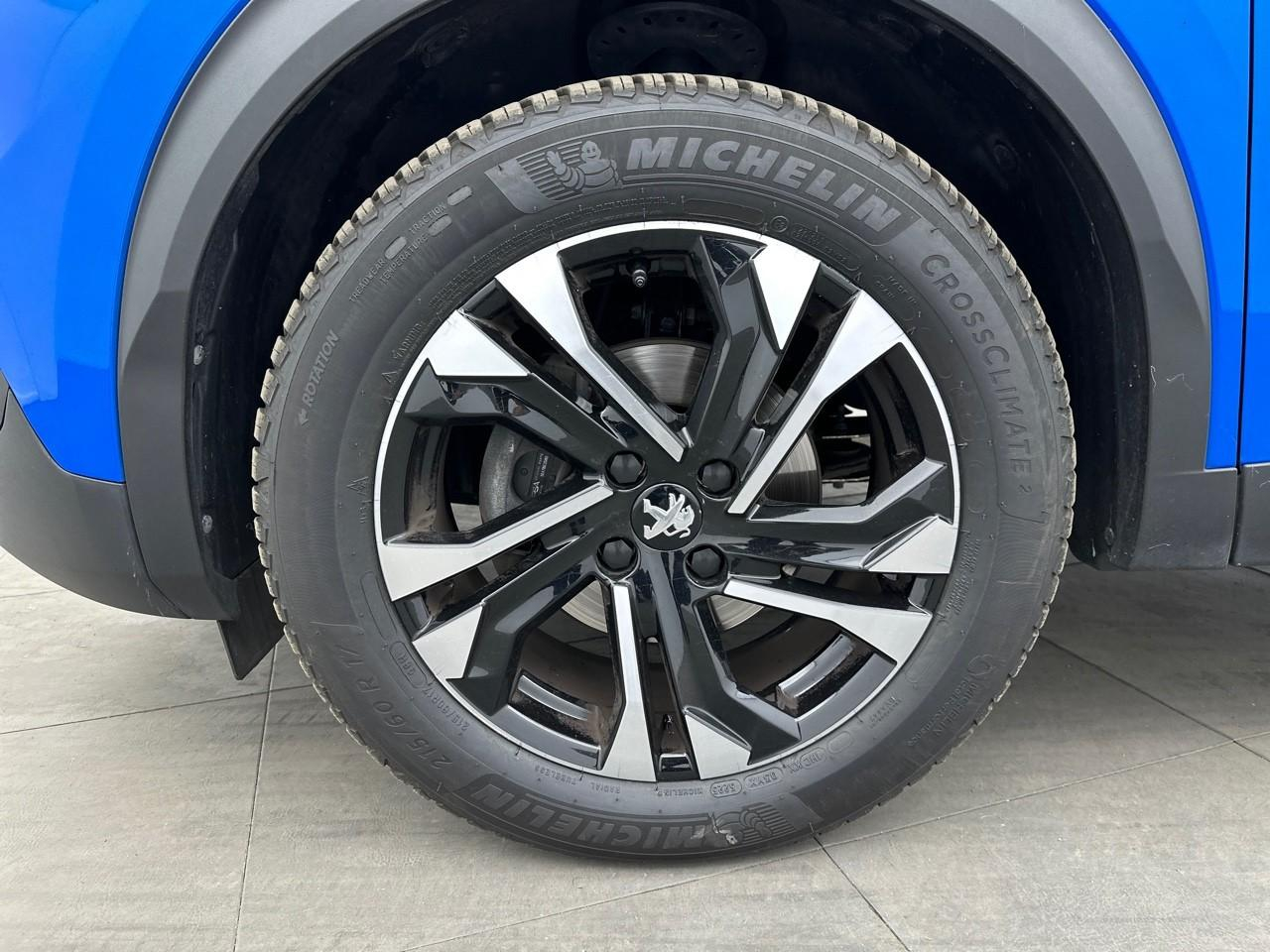 Peugeot 2008 puretech 130 s&s eat8 allure — photo 14
