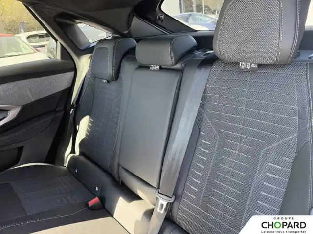 Peugeot 3008 hybrid 145 e-dcs6 — photo 19