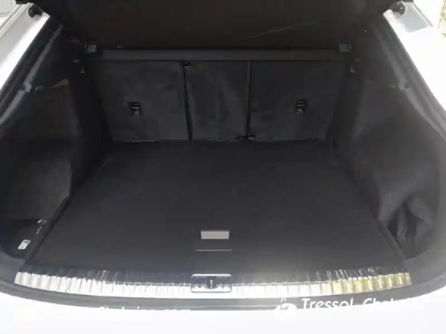 Audi Q3 sportback 35 tfsi 150 ch s tronic 7 s line — photo 8