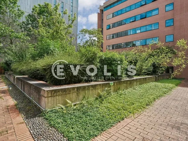 Bureaux 1543 m²