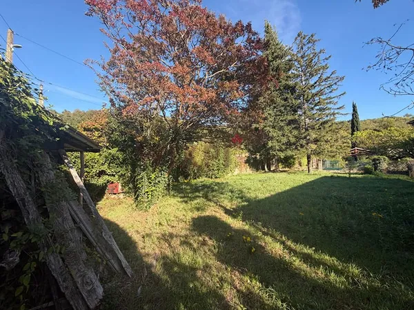 TERRAIN A VENDRE - AU CENTRE DE CHABEUIL (26120)