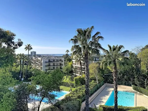 Appartement 5 pièces 179 m²