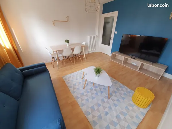 Colocation 3 chambres de disponible / Proche Tram