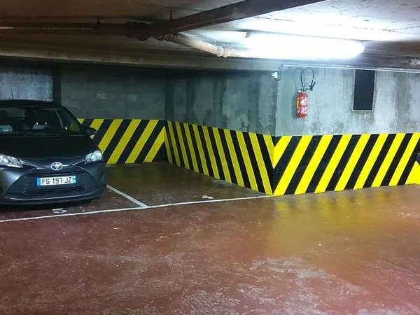 Parking 11 m²