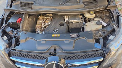 Mercedes Classe V 300d 237 9G-Tronic - Avantgarde Extra Long – 2022 – 130513 km – Diesel – Boîte Automatique — photo 21