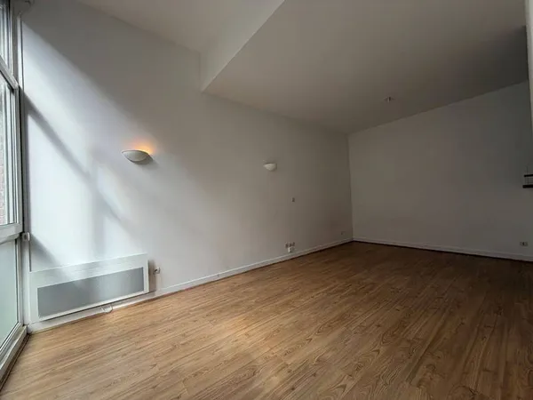 Studio 1 pièce 28 m²