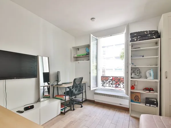 PARIS 15 - Saint-Charles - 16 m2