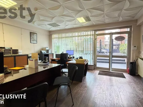 Bureau 49 m²