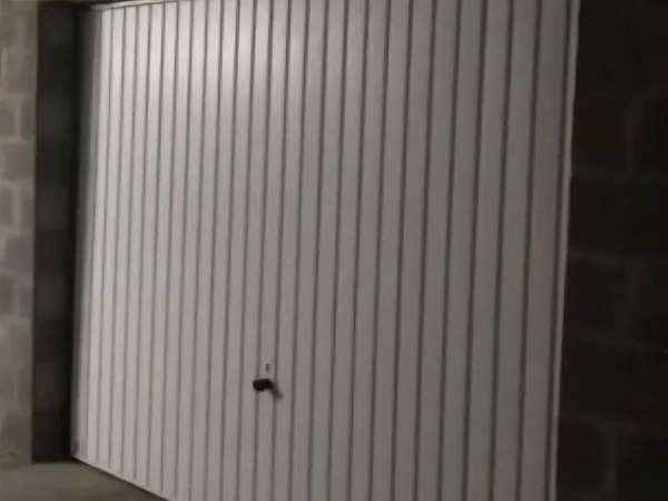 Garage box sécurisé