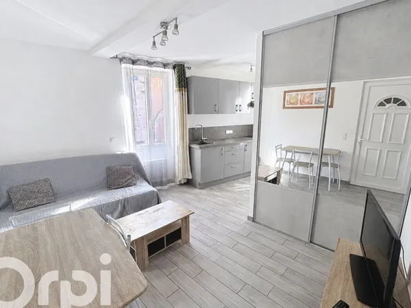 Studio 1 pièce 19 m²