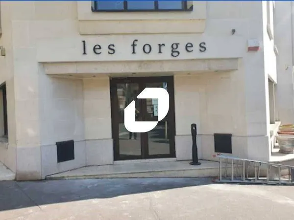 Bureaux 297 m²