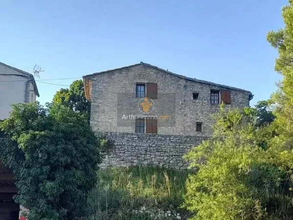 Charmante maison en pierre à Saint-Martin-de-Castillon