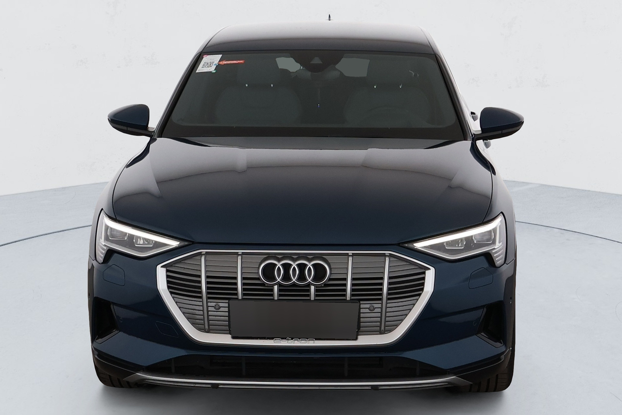 Audi e-tron — photo 7