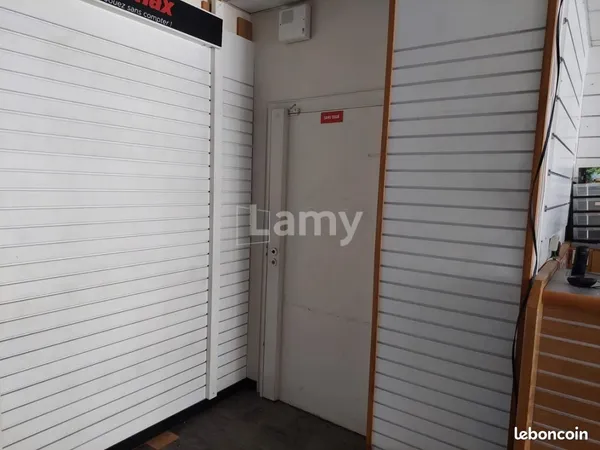 Local commercial 60 m²