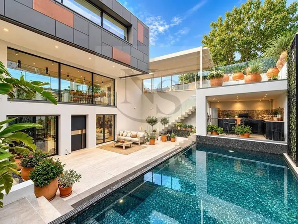 Villa 8 pièces 450 m²
