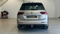 Volkswagen Tiguan 2.0 TDI 150ch R-Line DSG7 — photo 6