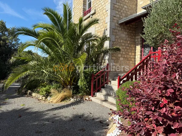Angey, Demeure de charme familiale 216m2 ,5 chambres ,Parc arboré & bassin naturel