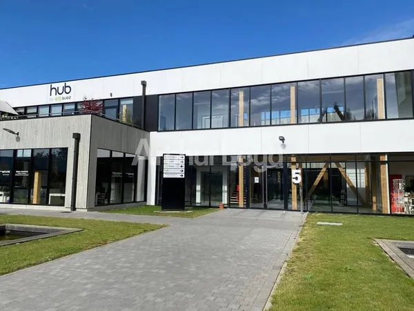 Bureaux 2500 m²