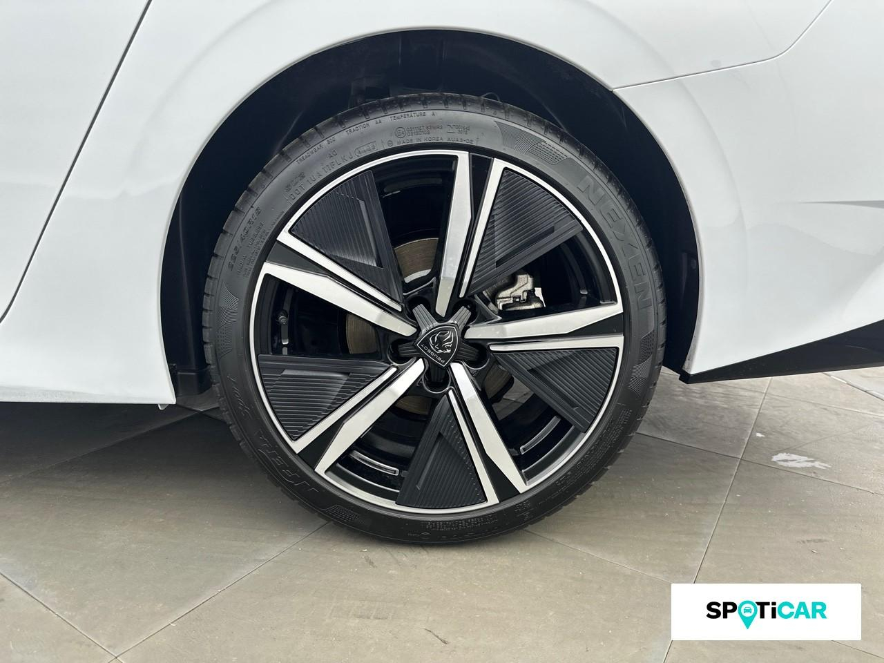 Peugeot 308 sw 1.5 bluehdi 130ch s&s gt eat8 — photo 11