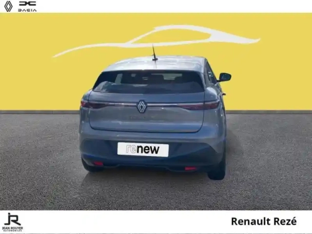 Renault Megane e-tech electric ev60 130ch evolution er super charge — photo 11