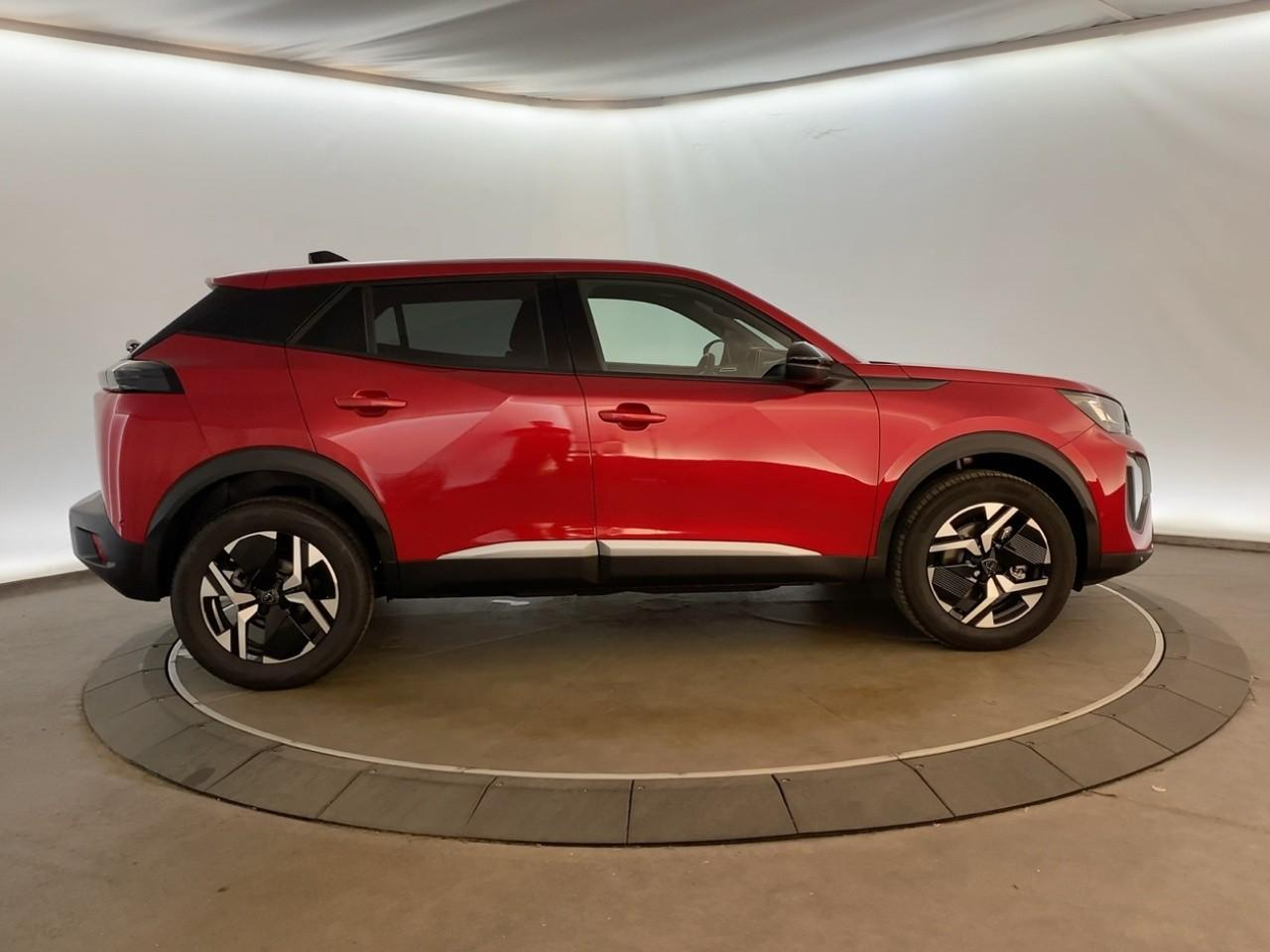 Peugeot 2008 hybrid 145 ch e-dcs6 allure — photo 4