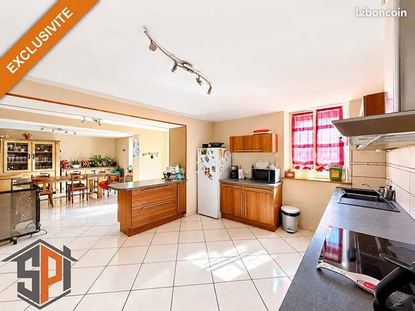 Maison 5 pièces 145 m²