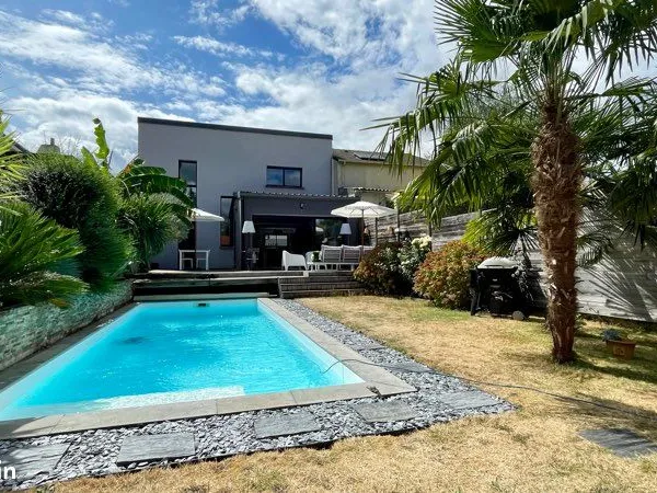 Maison avec piscine quartier madeleine/pont de Nantes
