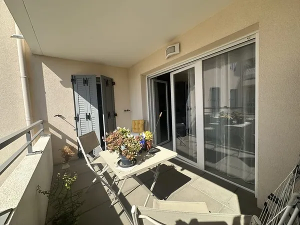 APPARTEMENT 3 PIECES DE 67 M2 AVEC BOX A PUGET-SUR-ARGENS VENDU LOUE
