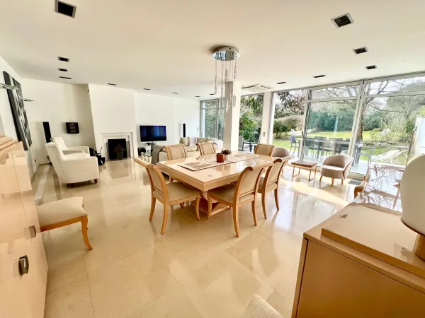 Vends Maison 290m² à Enghien-Les-Bains - 7 chambres