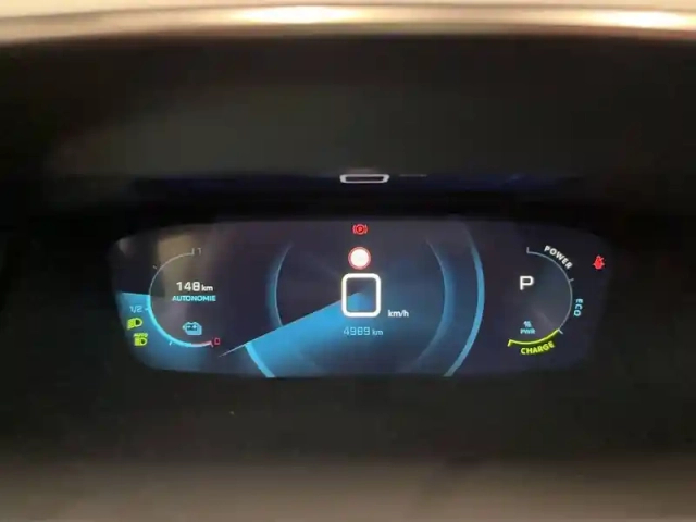 Peugeot 2008 electrique 50 kwh 136 ch — photo 32