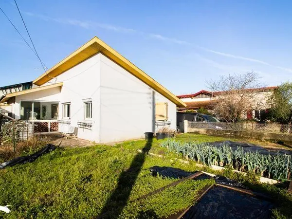 Maison de plain-pied 4 pièces 84 m²