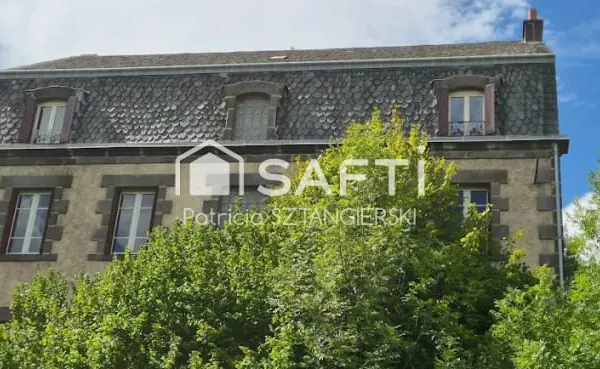 Maison 12 pièces 295 m²