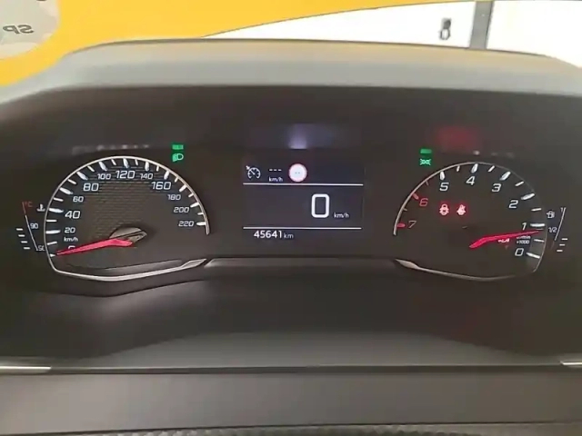 Peugeot 208 puretech 75 s&amp;s bvm5 — photo 10