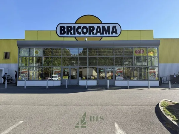 Local commercial 3253 m²