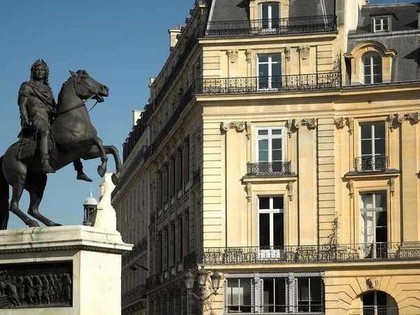 Boutique 2 pièces 140 m²