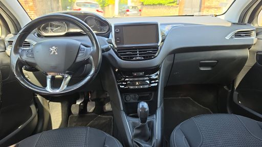 Peugeot 208 1.2 PureTech 82 - Style – 2018 – 60513 km – Essence – Boîte Manuelle — photo 24