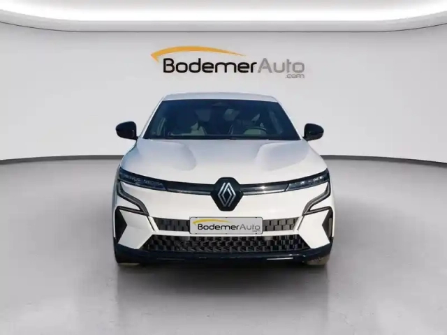 Renault Megane e-tech ev60 220 ch optimum charge — photo 8